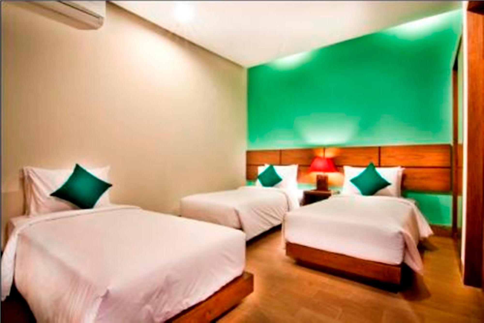 The Green Zhurga Suite Kerobokan Exterior foto